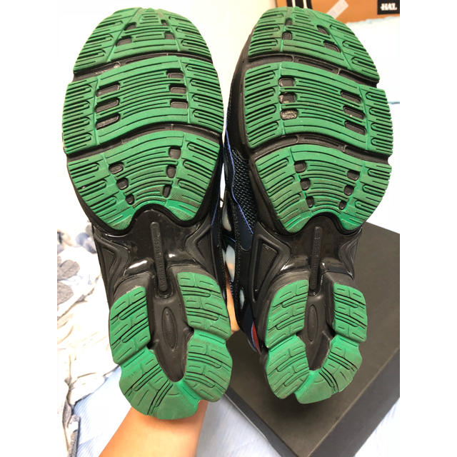 RAF SIMONS(ラフシモンズ)のadidas rafsimons ozweego メンズの靴/シューズ(スニーカー)の商品写真