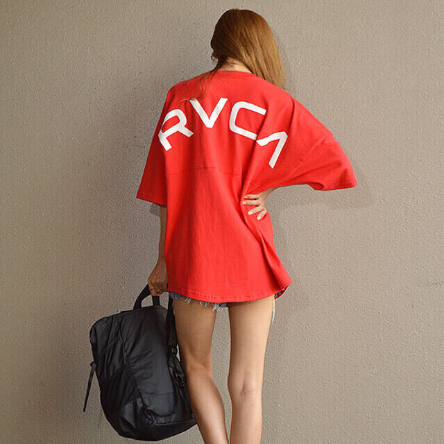 RVCA(ルーカ)のrvca ビックシルエット 入手困難 一番人気 赤 レッド RED 新品タグ付き メンズのトップス(Tシャツ/カットソー(半袖/袖なし))の商品写真