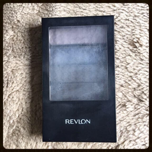 REVLON(レブロン)の♡レブロン アイシャドウ♡ コスメ/美容のベースメイク/化粧品(その他)の商品写真