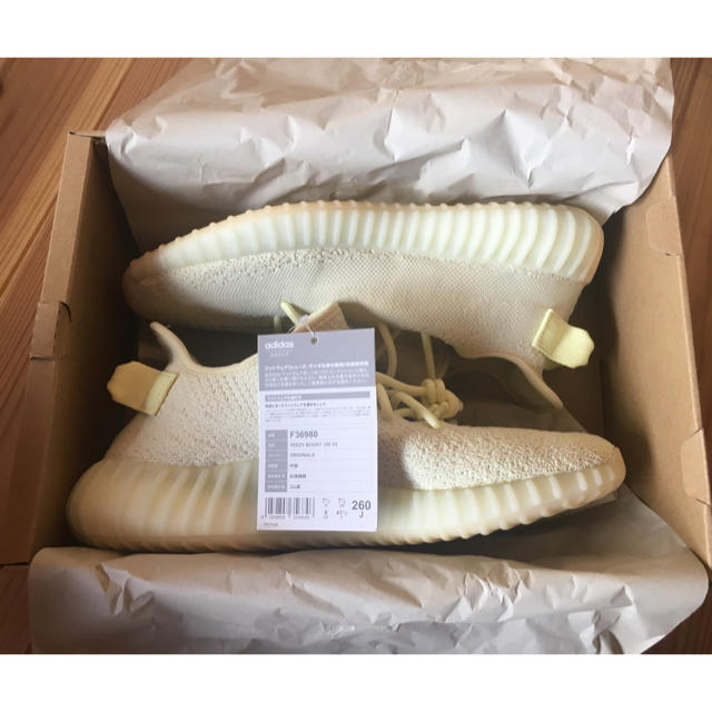 adidas(アディダス)のHikki 様 専用 yeezy boost 350 v2 butter メンズの靴/シューズ(スニーカー)の商品写真