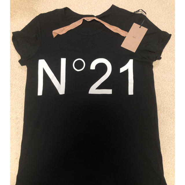 N°21(ヌメロヴェントゥーノ)のヌメロヴェントゥーノ レディース tシャツ 40 レディースのトップス(Tシャツ(半袖/袖なし))の商品写真