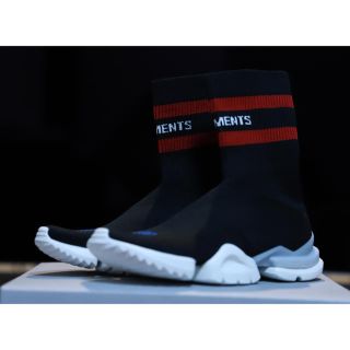 バレンシアガ(Balenciaga)のVETEMENTS  Reebok socks runner  (スニーカー)