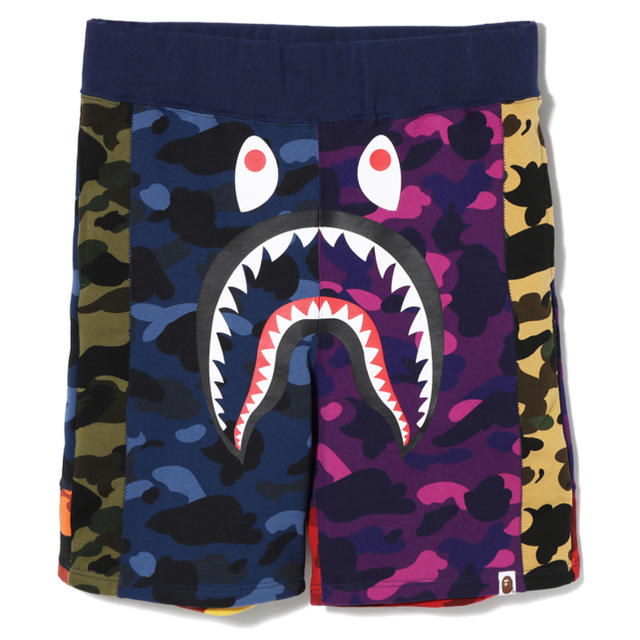 A BATHING APE(アベイシングエイプ)のBape Mix camo shark shorts pants  メンズのパンツ(ショートパンツ)の商品写真
