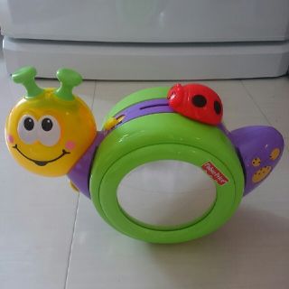 フィッシャープライス(Fisher-Price)のフィッシャープライス　でんでん虫(楽器のおもちゃ)