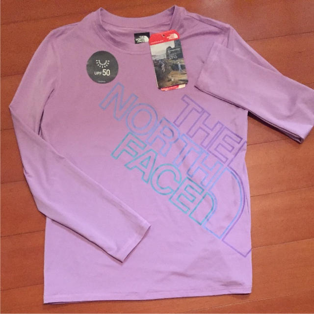 THE NORTH FACE(ザノースフェイス)のHino様専用☆新品未使用☆ノースフェイス☆ラッシュガード レディースの水着/浴衣(その他)の商品写真