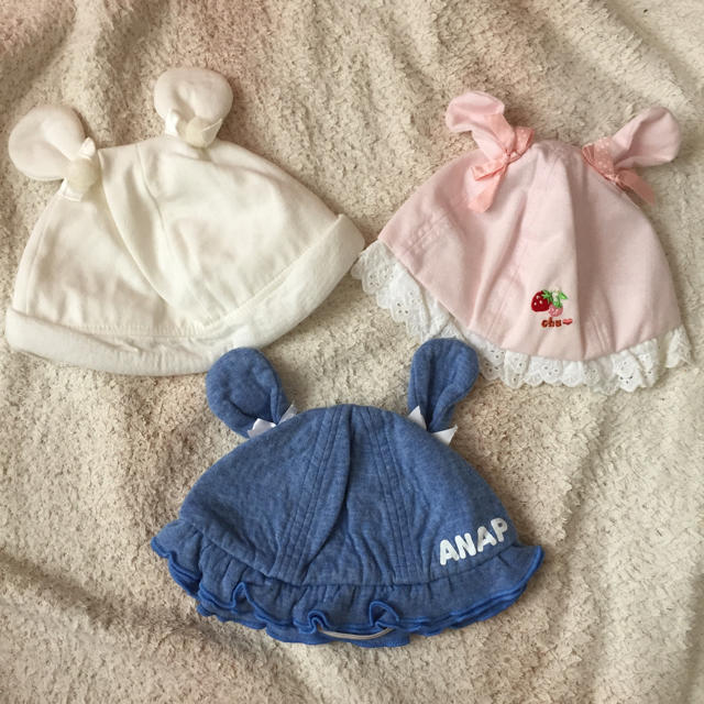 ANAP Kids(アナップキッズ)の未使用あり ベビー 女の子 帽子 5点セット 美品 キッズ/ベビー/マタニティのこども用ファッション小物(帽子)の商品写真