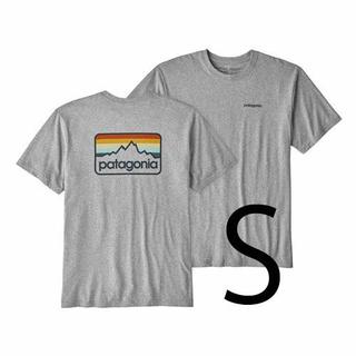 パタゴニア(patagonia)のsup2017様専用新品 S パタゴニア ロゴ バッジTシャツ グレー+イエロー(Tシャツ/カットソー(半袖/袖なし))