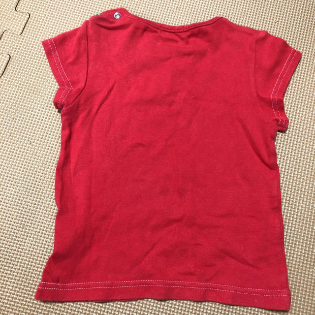mou jon jon(ムージョンジョン)の㊻ムージョンジョン 赤 シャツ 90 キッズ/ベビー/マタニティのキッズ服女の子用(90cm~)(Tシャツ/カットソー)の商品写真