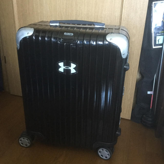 新品未使用 リモワ RIMOWA リンボ 60L クリームホワイト 電子タグ