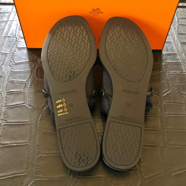 Hermes(エルメス)のエルメス 新品 シェーヌダンクル ビーチ サンダル 38 レディースの靴/シューズ(ビーチサンダル)の商品写真
