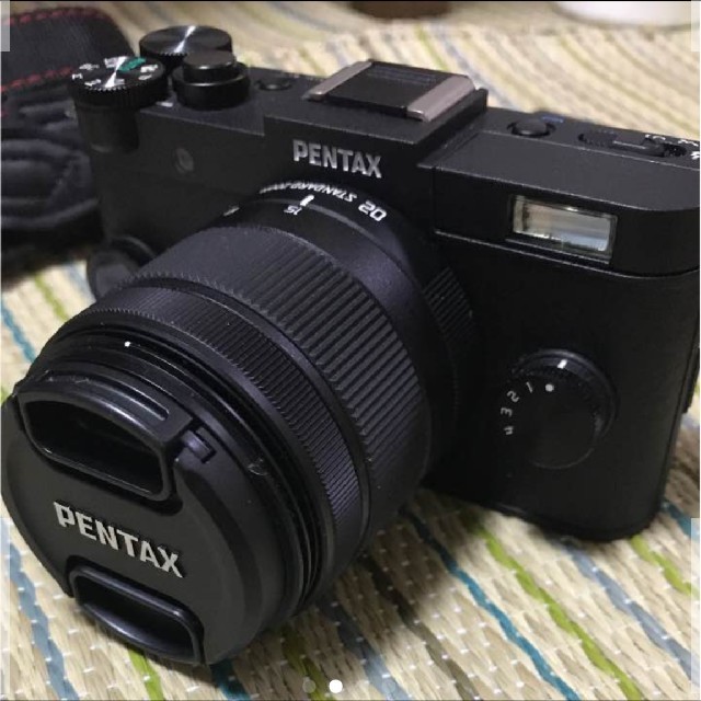 カメラPENTAX Q-S1 （ペンタックス）デジカメ一眼 ミラーレス 黒