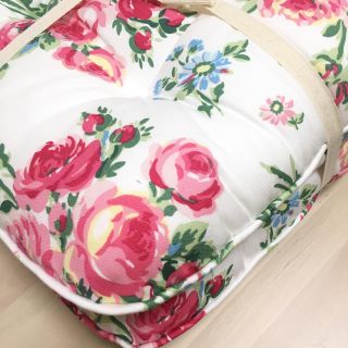 ローラアシュレイ(LAURA ASHLEY)の即入即購入可さん専用 4枚 新品 ローラアシュレイ シートクッション  (クッション)