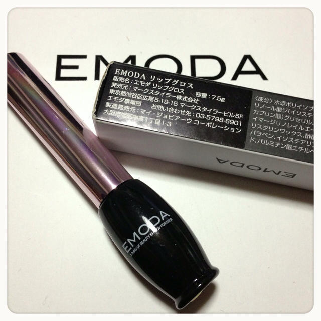 EMODA(エモダ)のEMODA非売品リップグロス✨値下げ❗ コスメ/美容のベースメイク/化粧品(その他)の商品写真