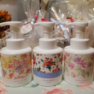 ローラアシュレイ(LAURA ASHLEY)の値下げ！ローラアシュレイ ◆ハンドソープ3点セット◆(ボディソープ/石鹸)