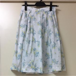 パターンフィオナ(PATTERN fiona)の【らむね様専用】パターン♡花柄スカート(サックス)(ひざ丈スカート)