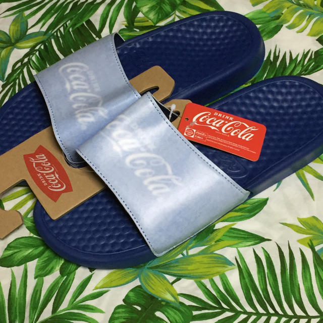 コカ・コーラ(コカコーラ)の新品＊タグ付き  コカコーラシャワーサンダル メンズの靴/シューズ(サンダル)の商品写真
