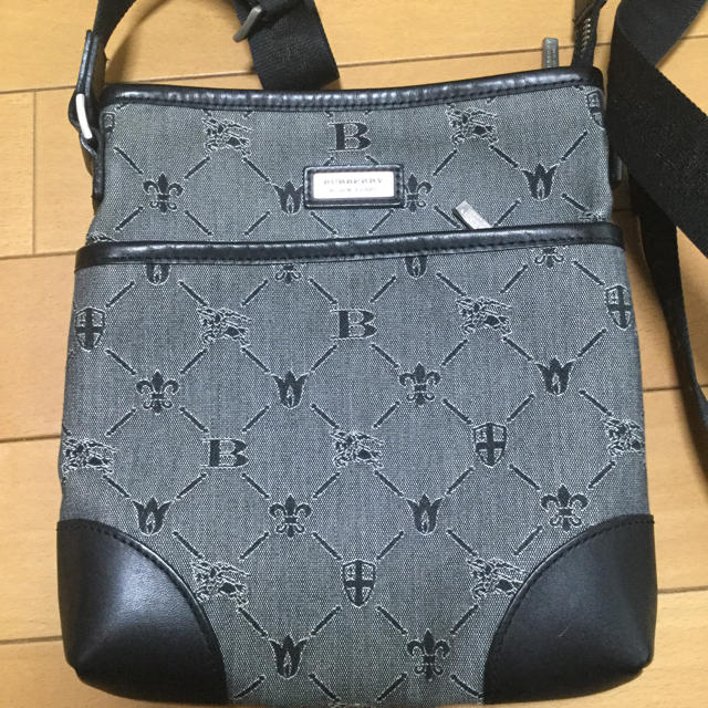 BURBERRY BLACK LABEL(バーバリーブラックレーベル)のBURBERRY BLACKLABEL ショルダーバッグ メンズのバッグ(ショルダーバッグ)の商品写真