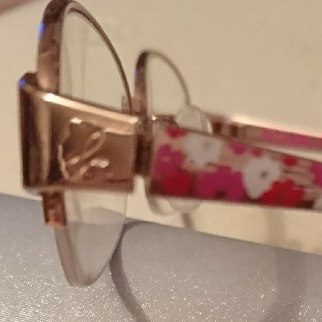 agnes b.(アニエスベー)のアニエスベー 眼鏡 初めての 老眼鏡  ブルーライトカットレンズ 中近 花柄   レディースのファッション小物(サングラス/メガネ)の商品写真