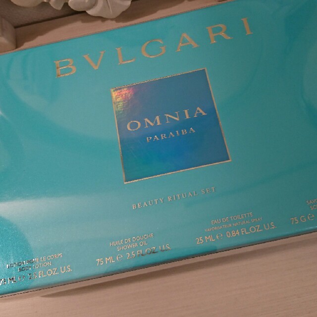 BVLGARI(ブルガリ)の【美品 】BVLGARI オムニアパライバビューティーキット コスメ/美容の香水(香水(女性用))の商品写真