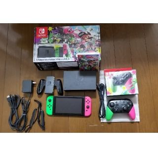 ニンテンドースイッチ(Nintendo Switch)のSwitch　スプラトゥーン２セット（ソフトケース無し）　黒プロコン付(家庭用ゲーム機本体)