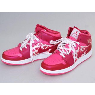 ナイキ(NIKE)のナイキ　GIRLS JORDAN 1 PREMIUM(GS)ピンク×白　新品(スニーカー)