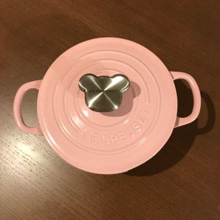 ルクルーゼ(LE CREUSET)の本日限定価格 ル・クルーゼ ココットロンド 14cm クマ ピンク(鍋/フライパン)