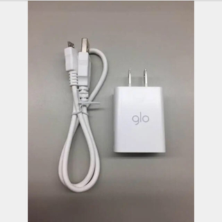 グロー(glo)のglo 充電器 新品未使用　純正品(バッテリー/充電器)