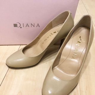 ダイアナ(DIANA)のDIANA　ルフリー エナメルパンプス　21.5　ベージュ(ハイヒール/パンプス)