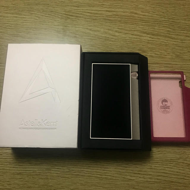 iriver(アイリバー)のAstell&Kern AK70 Twilight Rose ローズ スマホ/家電/カメラのオーディオ機器(ポータブルプレーヤー)の商品写真