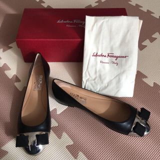 サルヴァトーレフェラガモ(Salvatore Ferragamo)の最終値下げ！【未使用】Salvatore Ferragamo フラットシューズ(バレエシューズ)