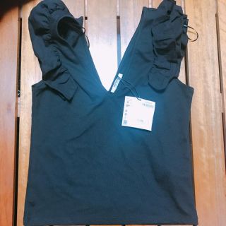 ザラ(ZARA)のZARA 黒 ノースリーブ(カットソー(半袖/袖なし))