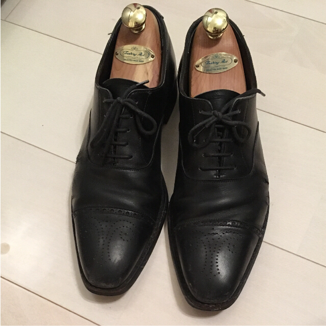 Crockett&Jones(クロケットアンドジョーンズ)の【いつきさん専用】クロケットジョーンズ ブラック 7 1/2 メンズの靴/シューズ(ドレス/ビジネス)の商品写真