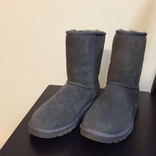 アグ(UGG)のUGG クラシックショートブーツ(ブーツ)