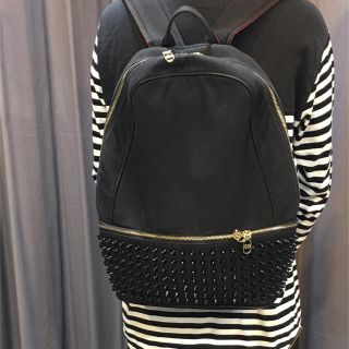 DIAVEL黒×黒スタッズbackpack リュック 即購入可 送料込み(バッグパック/リュック)