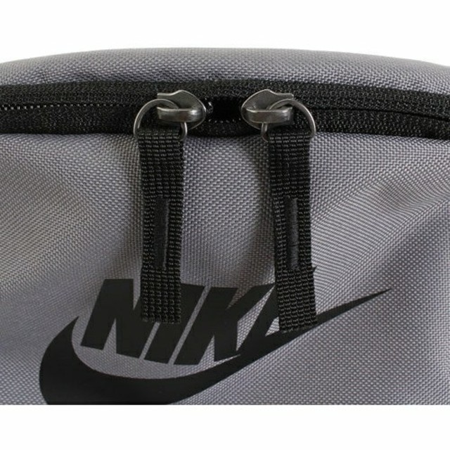 NIKE(ナイキ)のナイキ ヘリテージヒップバック メンズのバッグ(ボディーバッグ)の商品写真