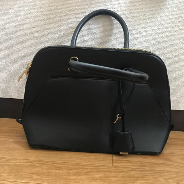 ZARA(ザラ)のZARA バッグ レディースのバッグ(ハンドバッグ)の商品写真