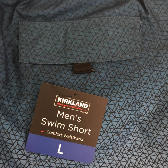 新品 KIRKLAND 海水パンツ メンズ L 未使用 スイミングパンツ 水着 メンズの水着/浴衣(水着)の商品写真