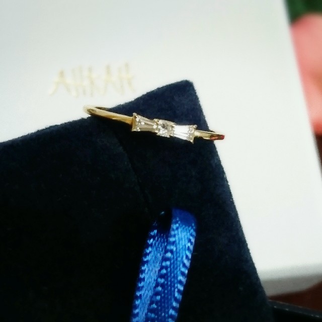 AHKAH(アーカー)のAHKAH vivian couture k18 ダイヤ タイリング レディースのアクセサリー(リング(指輪))の商品写真