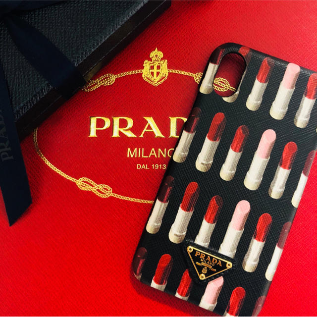 PRADA ♡ 新品 最新作 iPhoneX case リップスティック