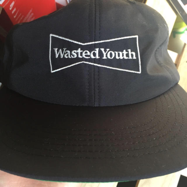 Wasted Youthのキャップ