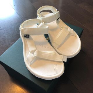 テバ(Teva)のTeva  未使用備品 白サンダル(サンダル)