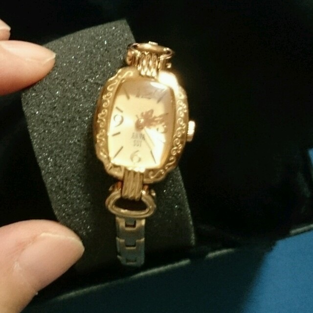ANNA SUI(アナスイ)の値下げ ☆ ブレスウォッチ レディースのファッション小物(腕時計)の商品写真