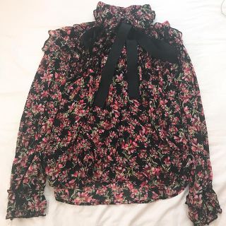 ザラ(ZARA)のZARA★花柄ブラウス★フリルブラウス(シャツ/ブラウス(長袖/七分))