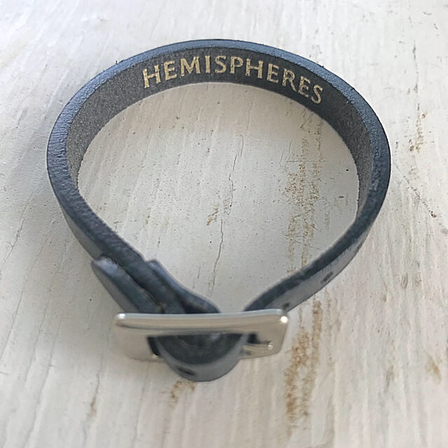 HEMISPHERE(エミスフィール)のレザーブレスレット レディースのアクセサリー(ブレスレット/バングル)の商品写真