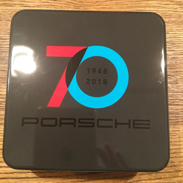 Porsche(ポルシェ)のPORSCHE 70th 限定ボックス 自動車/バイクの自動車(車内アクセサリ)の商品写真