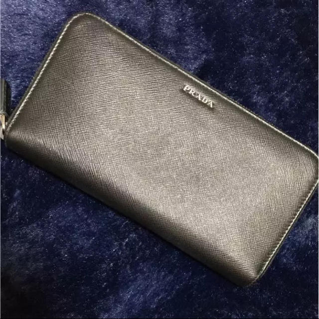 ほぼ未使用 Prada 長財布