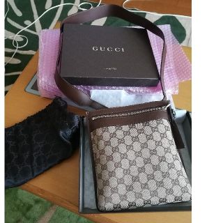 グッチ(Gucci)のGUCCI　グッチ　ショルダーバッグ(ショルダーバッグ)