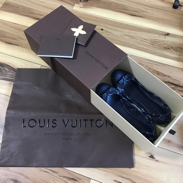 LOUIS VUITTON(ルイヴィトン)のルイ・ヴィトン バレエシューズ レディースの靴/シューズ(バレエシューズ)の商品写真