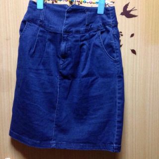 ローリーズファーム(LOWRYS FARM)のデニムタイトスカート¥1222→1000(ひざ丈スカート)