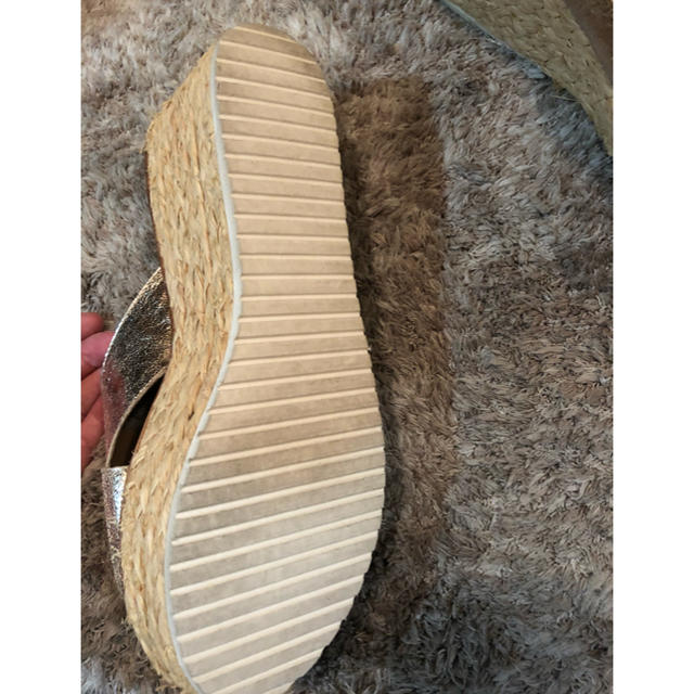 ZARA(ザラ)のシルバー厚底サンダル レディースの靴/シューズ(サンダル)の商品写真